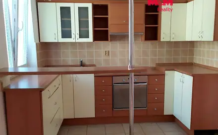 Pronájem bytu 3+kk 74 m², Národní třída, Horní Benešov, okres Bruntál