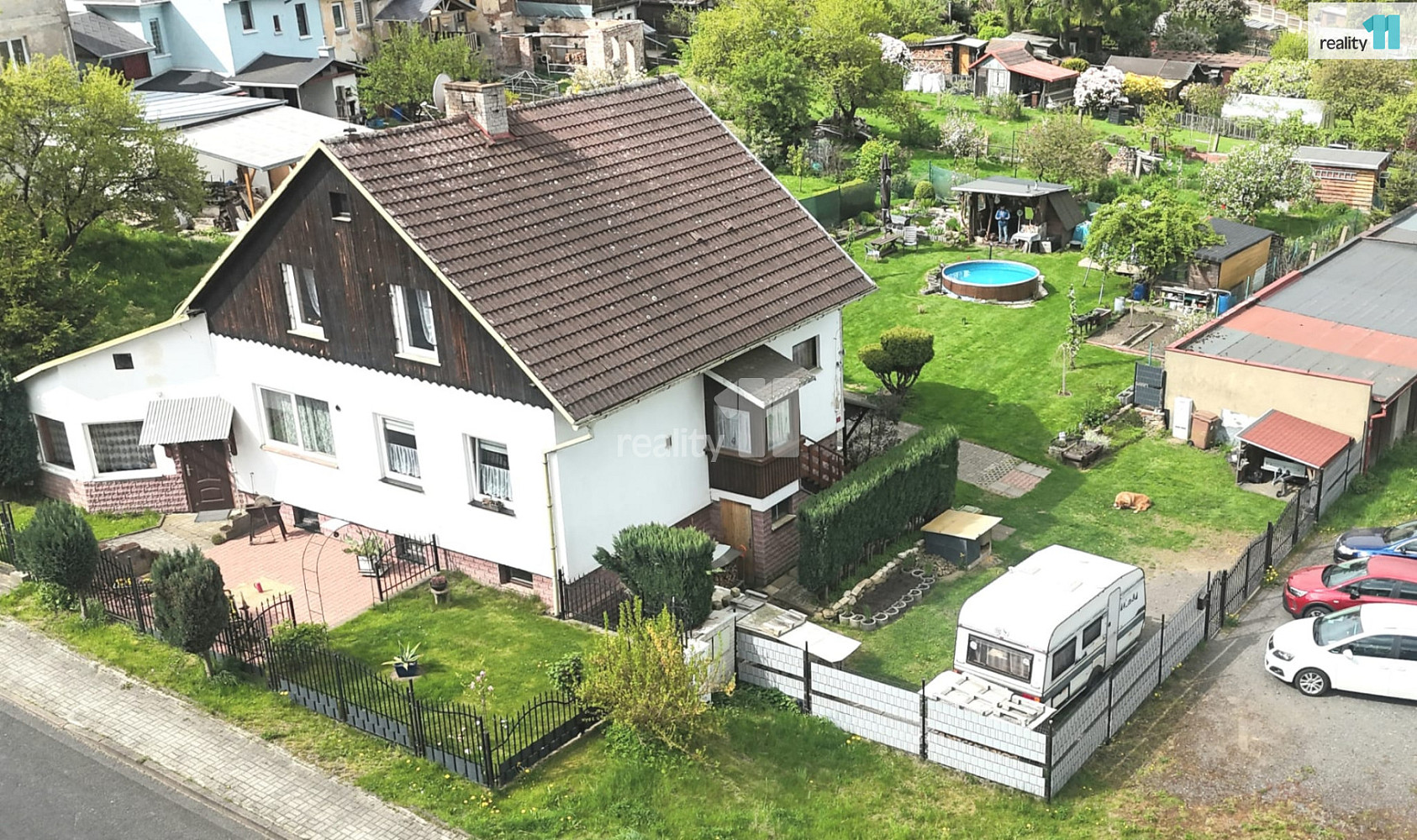Prodej domu 189 m² s pozemkem 775 m²