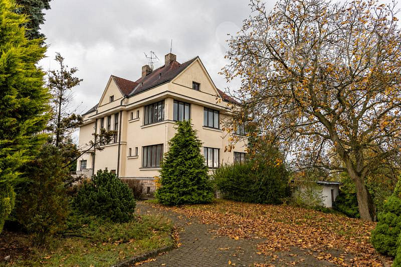 Prodej domu 482 m² s pozemkem 2 501 m² – fotografie 2