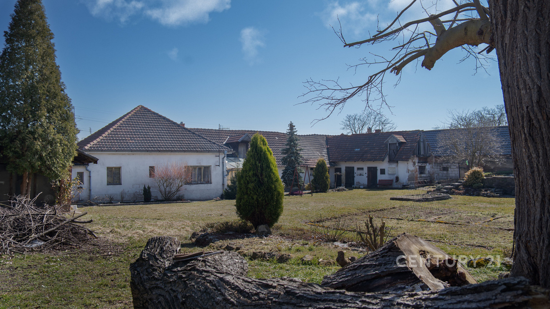 Prodej domu 186 m² s pozemkem 1 322 m²