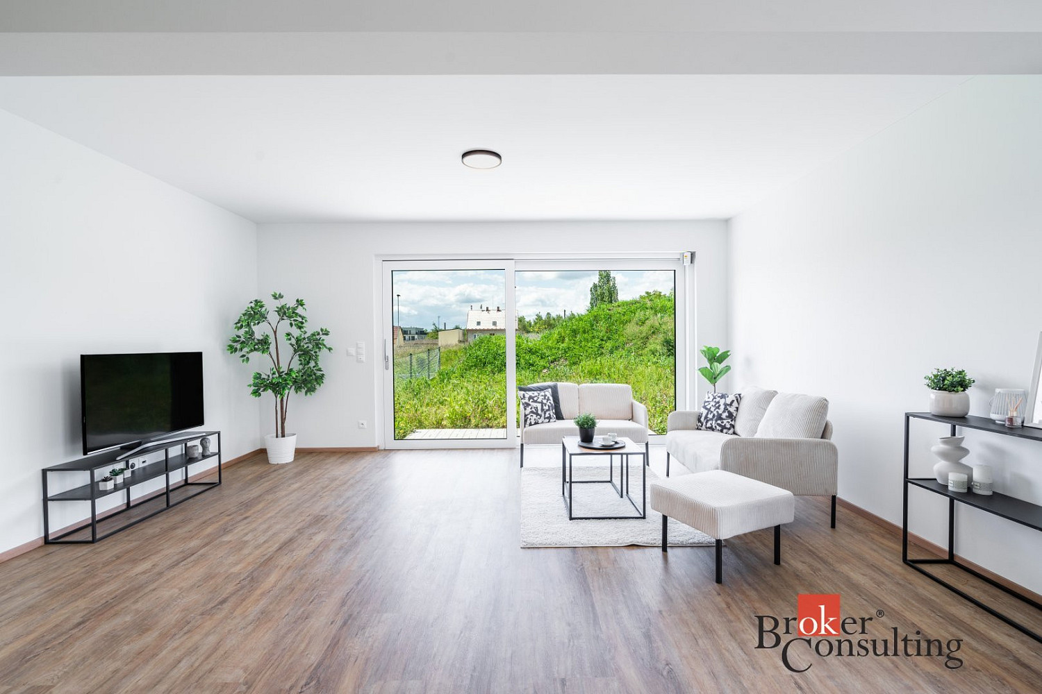 Pronájem domu 119 m² s pozemkem 348 m² — photo 3
