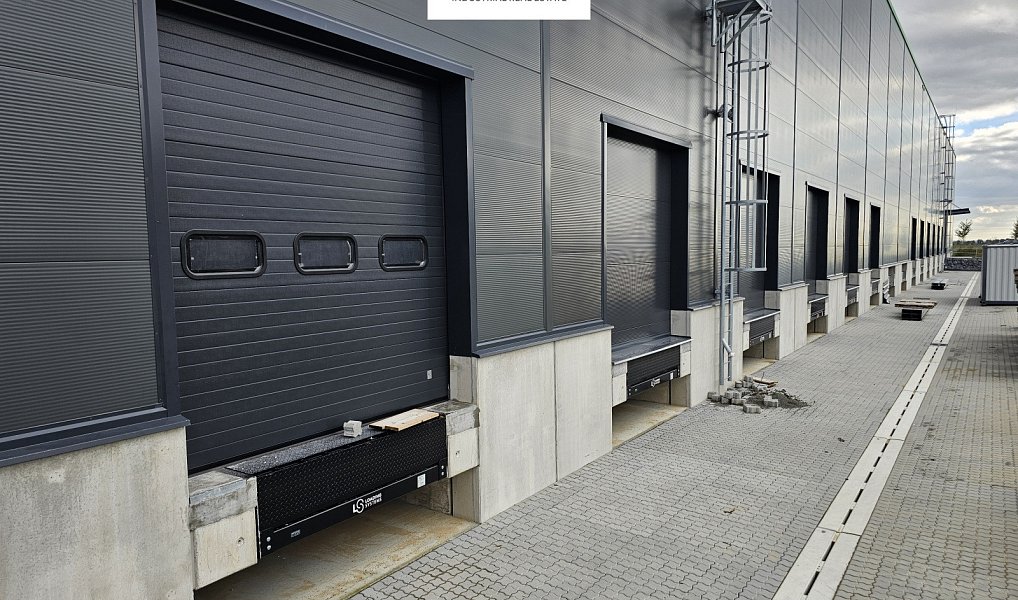 Pronájem výrobních prostor 3 500 m², Velká Bystřice – náhled fotky 8