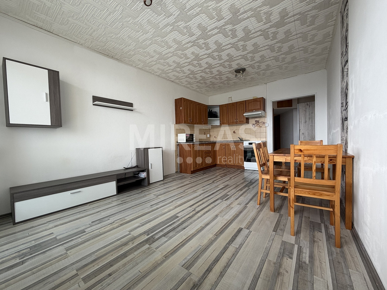 Pronájem bytu 2+kk 34 m² — photo 3