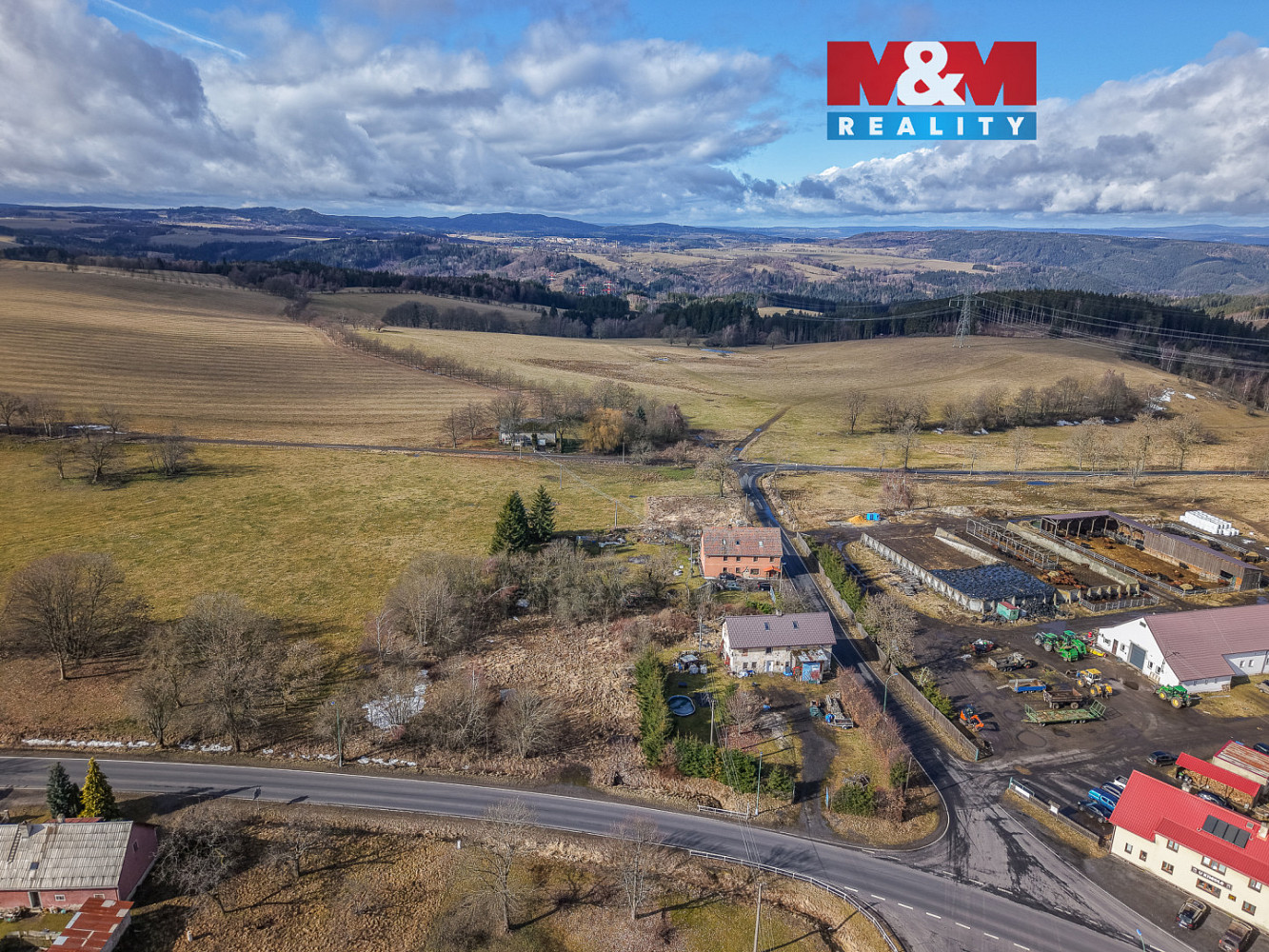 Prodej stavebního pozemku 1 675 m²