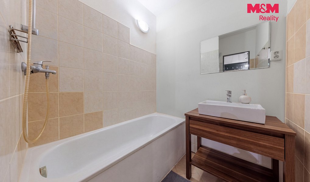 Prodej bytu 2+1 60 m², Horní Slavkov – náhled fotky 2