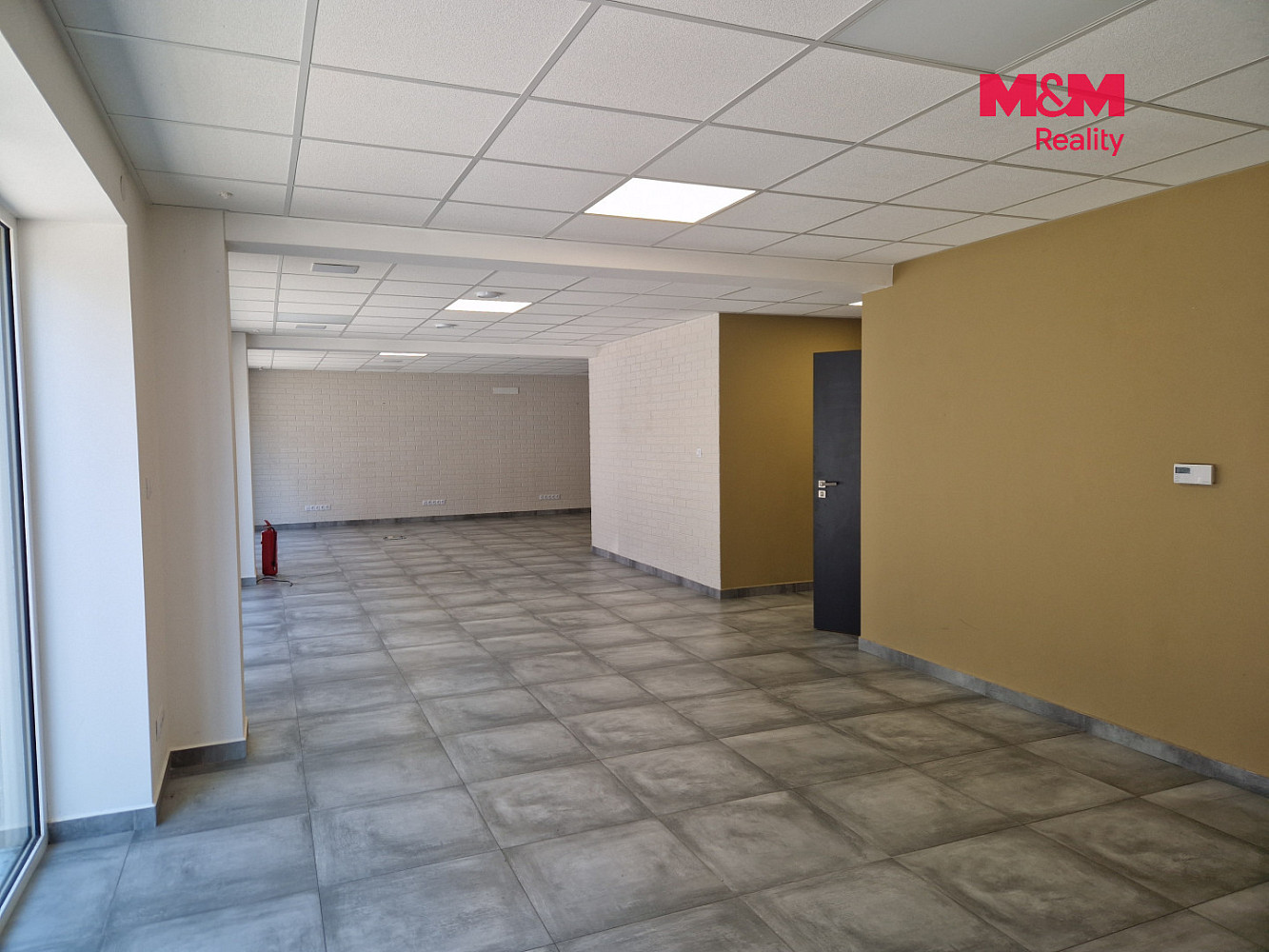 Pronájem obchodních prostor 139 m² – fotografie 4