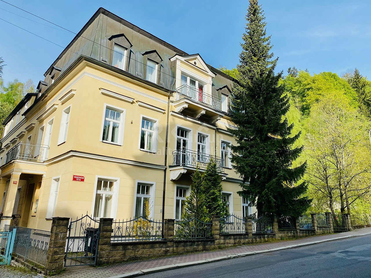 Pronájem bytu 1+1 41 m²