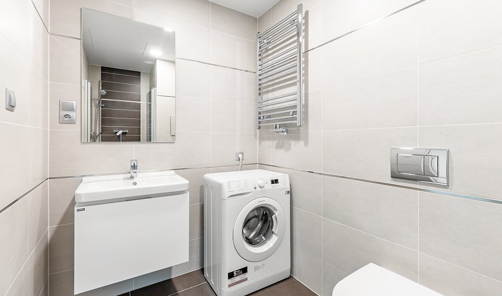 Pronájem bytu 1+kk 35 m², Praha – náhled fotky 3