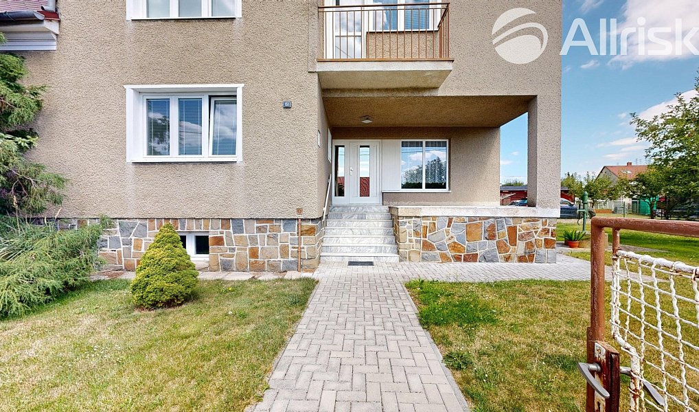 Prodej domu 252 m² s pozemkem 747 m², Dolní Benešov – náhled fotky 5