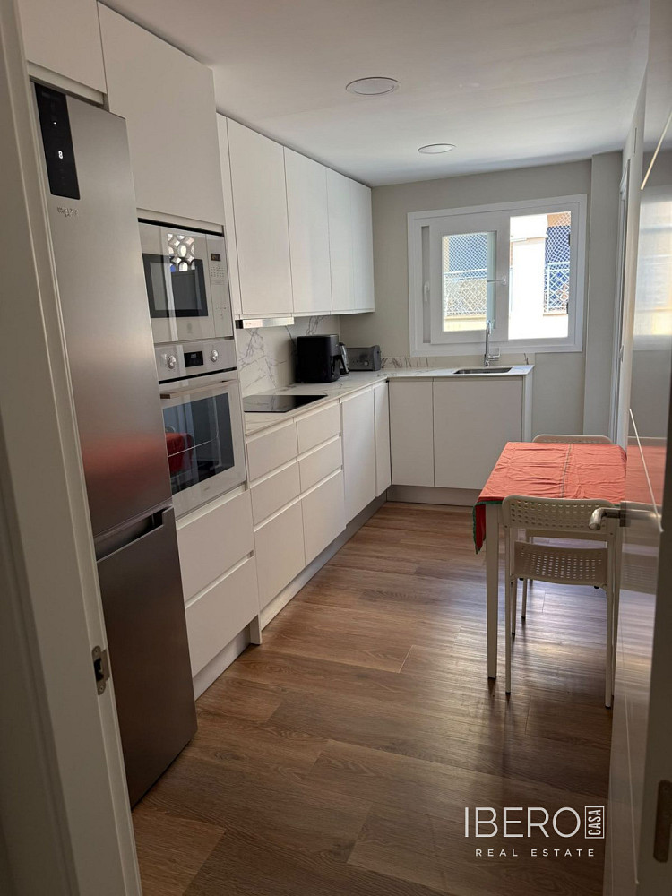 Prodej bytu 4+kk 120 m² – pohled 3