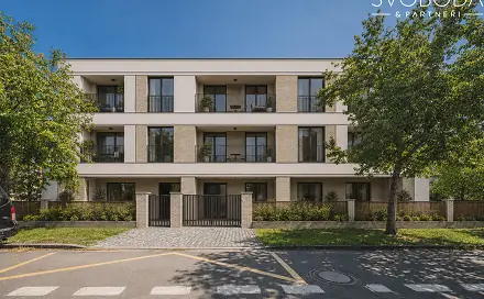 Prodej stavebního pozemku 4 439 m², Na Dubech, Hradec Králové - Pouchov