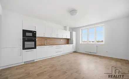 Pronájem bytu 3+kk 58 m², Teplého, Pardubice - Zelené Předměstí