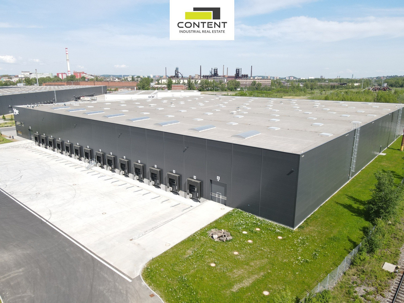 Pronájem skladovacích prostor 1 500 m² – fotografie 2