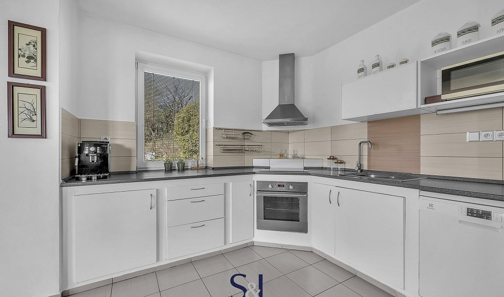 Prodej domu 318 m² s pozemkem 1 117 m², Turnov – náhled fotky 8