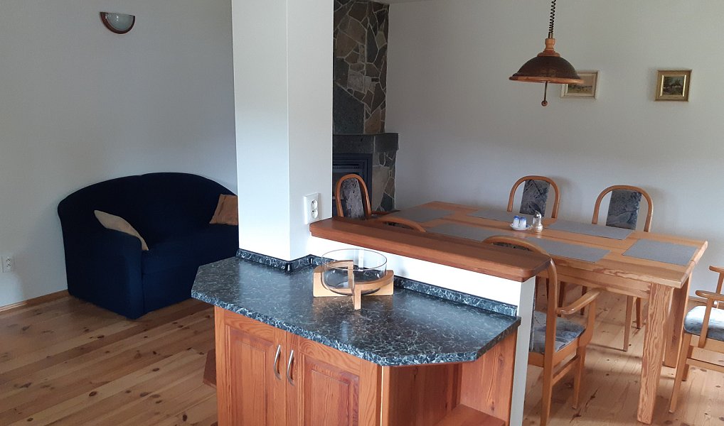 Prodej domu 160 m² s pozemkem 638 m², Horní Planá – náhled fotky 13