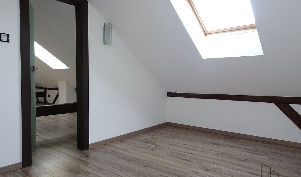Prodej domu 250 m² s pozemkem 320 m², Pardubice – náhled fotky 7