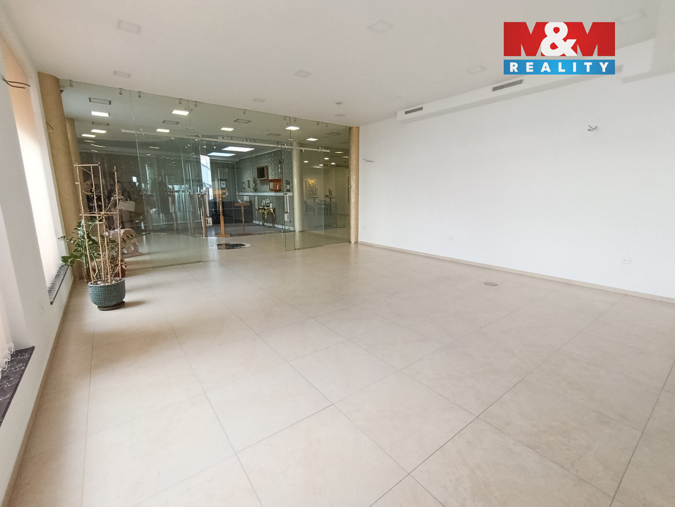 Pronájem obchodních prostor 38 m² — photo 5