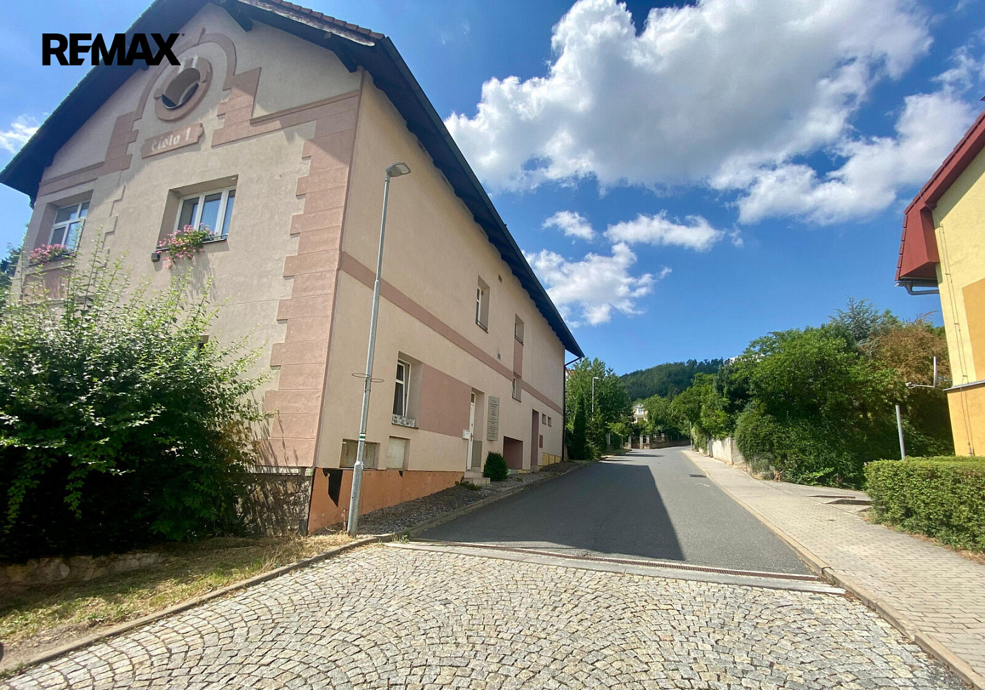 Pronájem bytu 1+1 37 m²