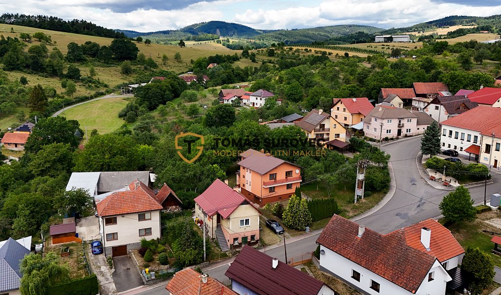 Prodej domu 265 m² s pozemkem 977 m², Tichov – náhled fotky 25