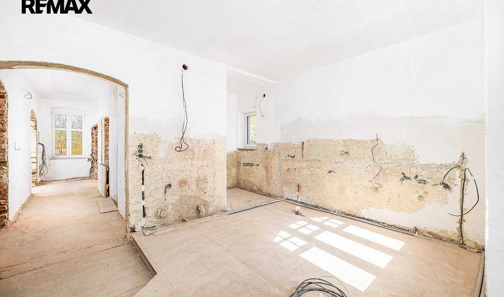 Prodej domu 550 m² s pozemkem 1 119 m², Volyně – náhled fotky 21