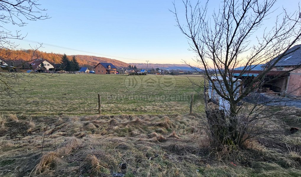 Prodej pole 2 113 m², Odry – náhled fotky 2