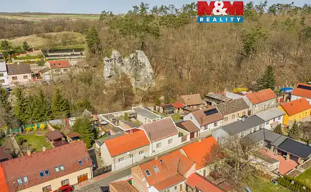 Prodej domu 162 m² s pozemkem 417 m², Knovíz, okres Kladno