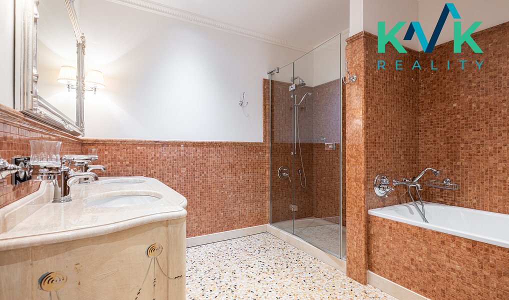 Prodej bytu 6+kk 252 m², Karlovy Vary – náhled fotky 16