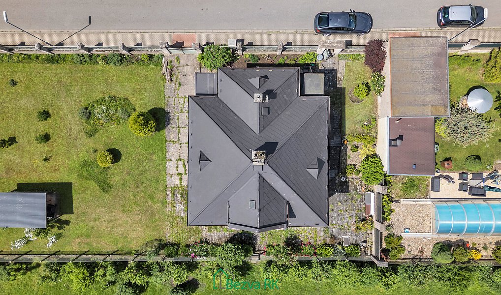 Prodej domu 140 m² s pozemkem 1 042 m², Beroun – náhled fotky 21