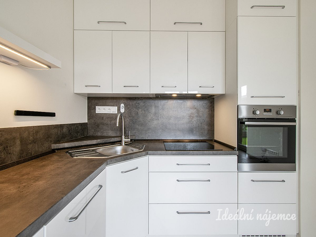Pronájem bytu 2+kk 46 m² – fotografie 5
