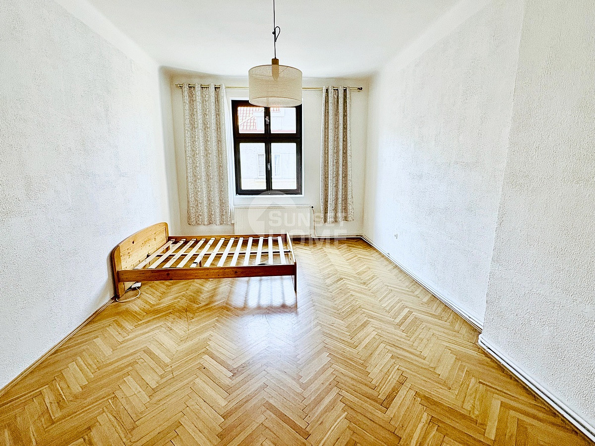 Pronájem bytu 2+kk 48 m² – fotografie 2