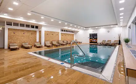 Pronájem bytu 2+kk 48 m², Chebská, Karlovy Vary - Dvory