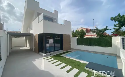 Prodej domu 95 m² s pozemkem 170 m², Los Alcazares, Španělsko