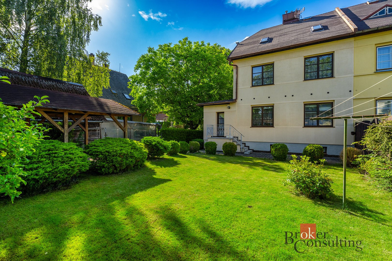 Prodej domu 200 m² s pozemkem 342 m² – fotografie 3