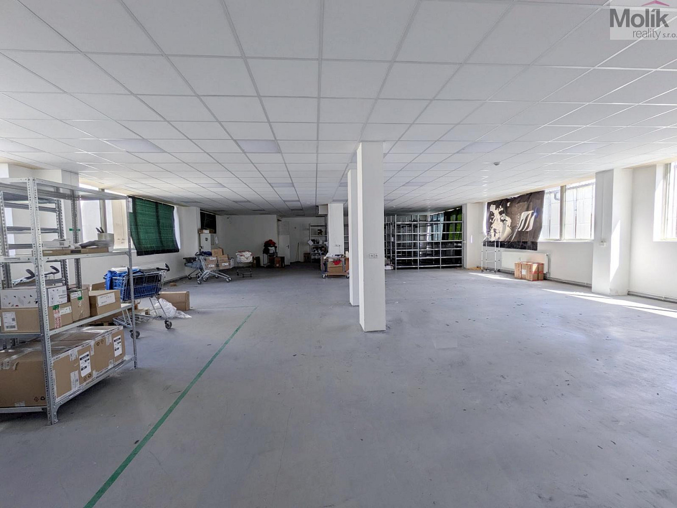 Pronájem výrobních prostor 1 185 m² – fotografie 3