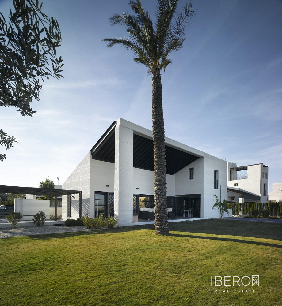 Prodej domu 150 m² s pozemkem 800 m²