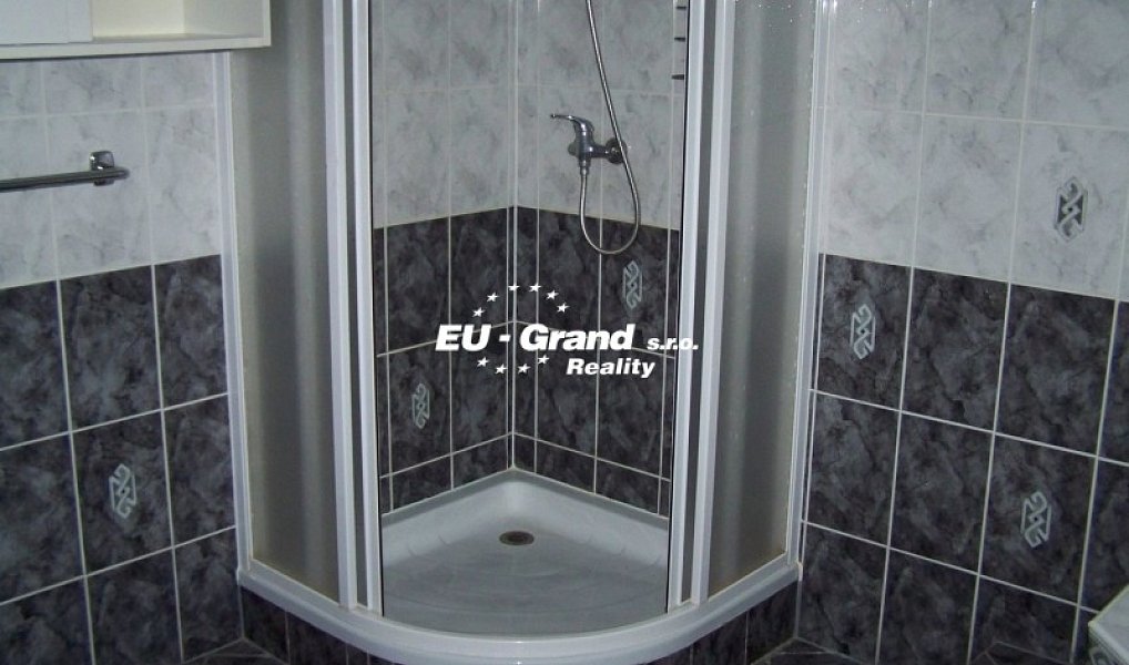 Prodej ubytovacího objektu 900 m², Rumburk – náhled fotky 16