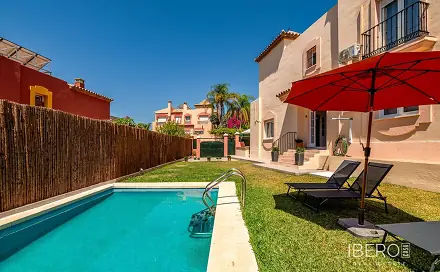 Prodej domu 200 m² s pozemkem 329 m², Marbella, Španělsko