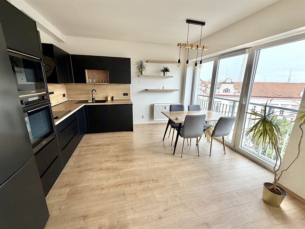 Pronájem bytu 2+kk 95 m²