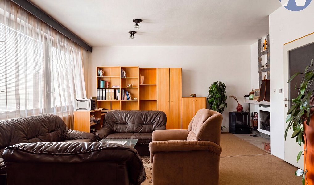 Prodej domu 365 m² s pozemkem 527 m², Strakonice – náhled fotky 12