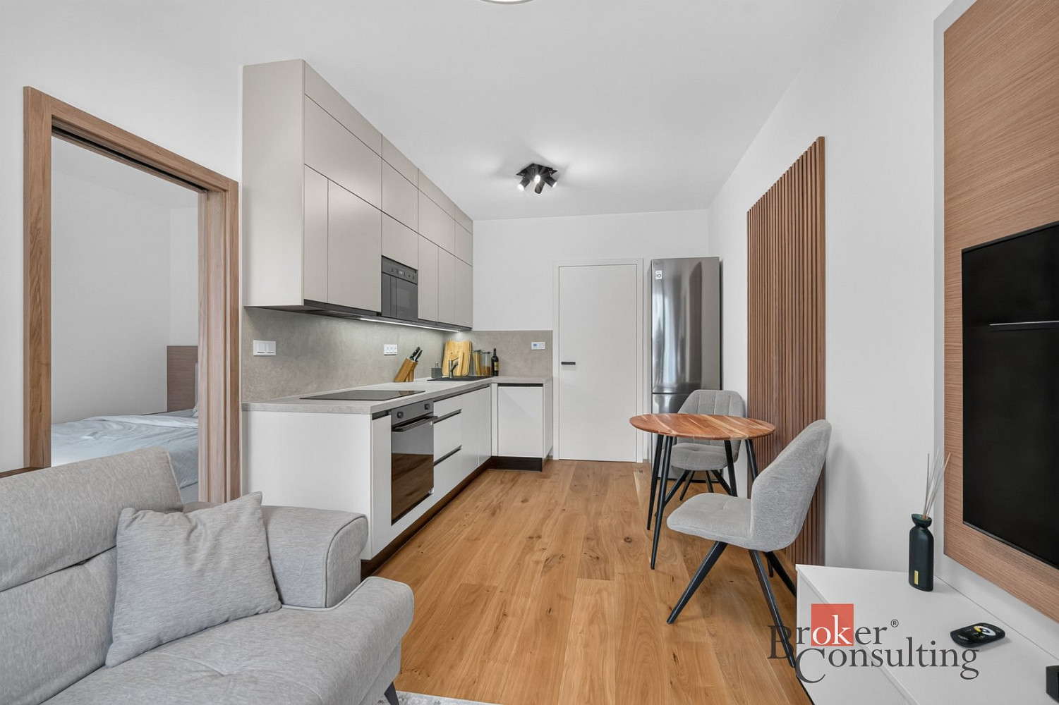 Prodej bytu 2+kk 38 m² – fotografie 2