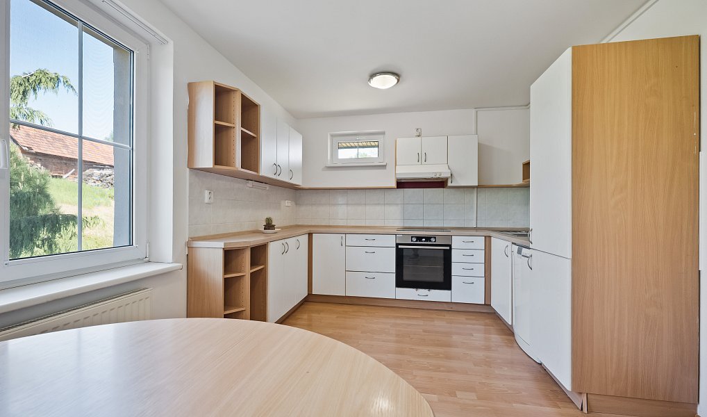 Prodej domu 395 m², Zádveřice-Raková – náhled fotky 9