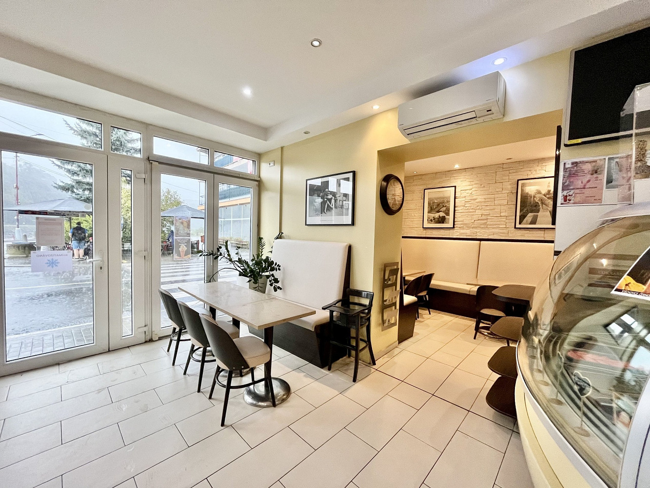 Prodej restaurace 102 m²