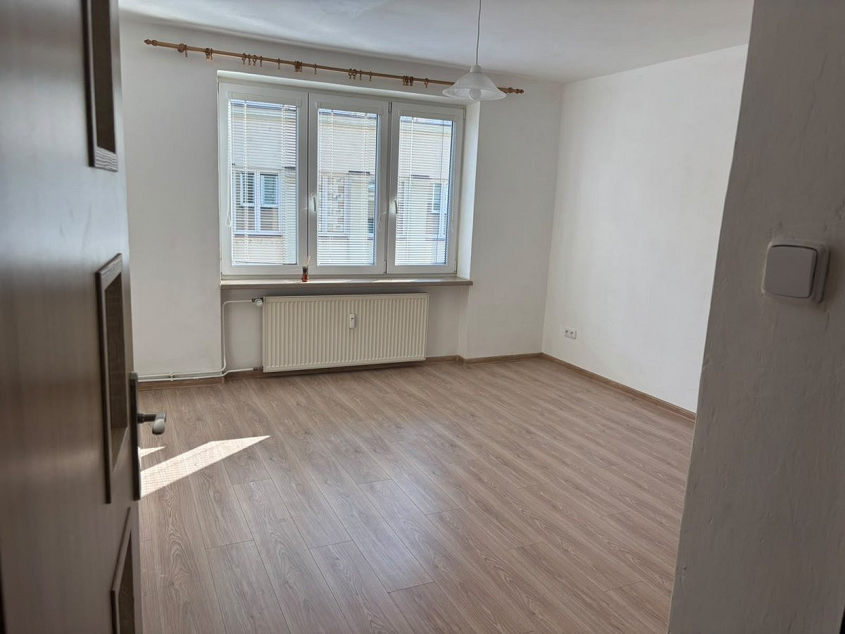 Pronájem bytu 2+1 55 m² – fotografie 2
