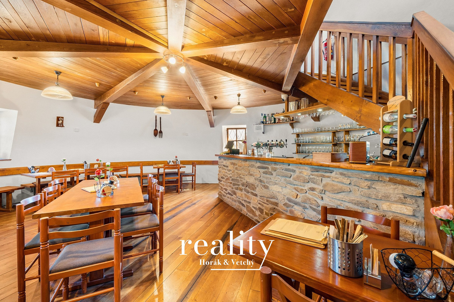 Prodej restaurace 450 m² – fotografie 2
