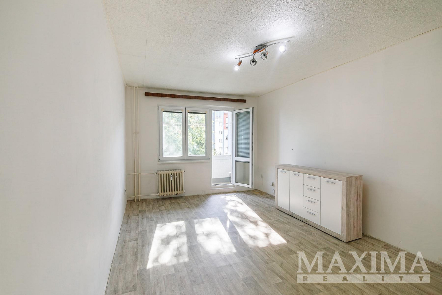 Pronájem bytu 2+1 49 m² – fotografie 3