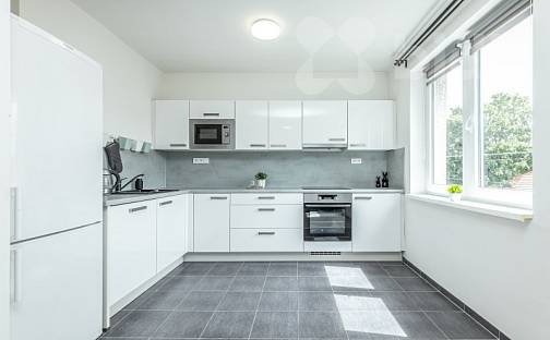 Prodej bytu 3+kk 73 m², Chržín - Budihostice, okres Kladno