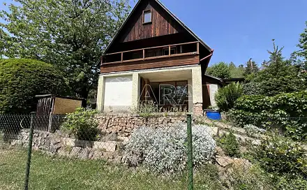 Prodej chaty/chalupy 120 m² s pozemkem 381 m², Nad Lomem, Nespeky, okres Benešov
