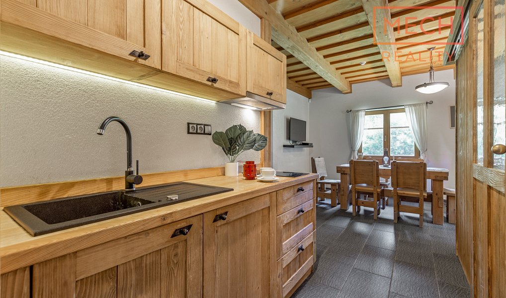 Prodej chaty/chalupy 155 m² s pozemkem 1 186 m², Karolinka – náhled fotky 7