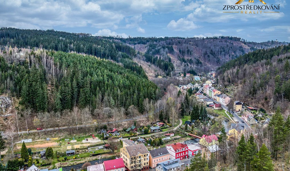 Prodej ubytovacího objektu 1 960 m², Březová – náhled fotky 7