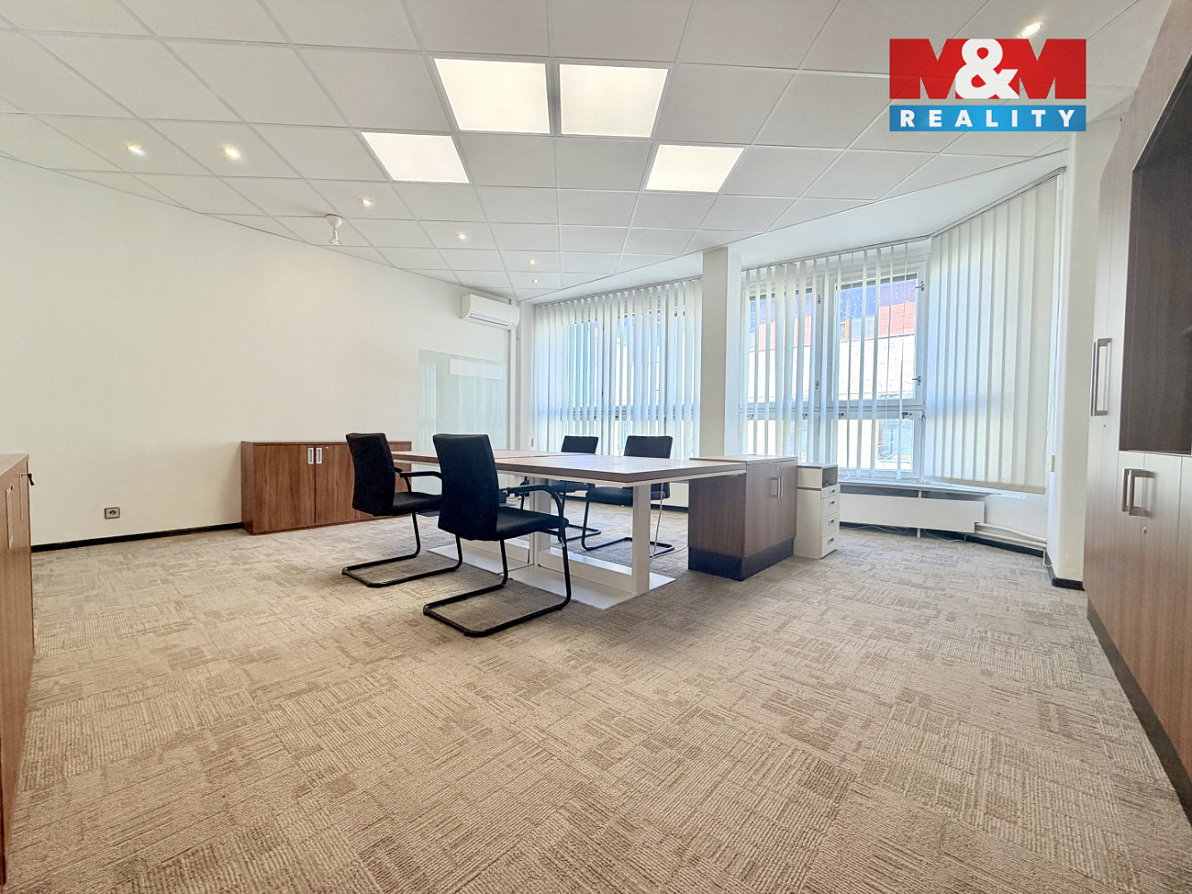 Pronájem kanceláře 70 m² — photo 3